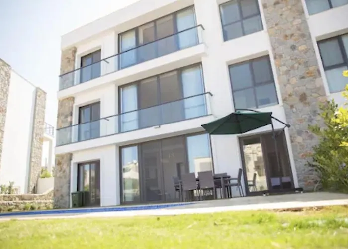 Petrum Sunset Hotel de apartamente *